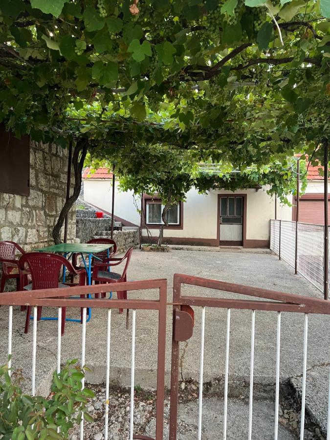 Kuca Za Odmor Villa Niksic Ngoại thất bức ảnh